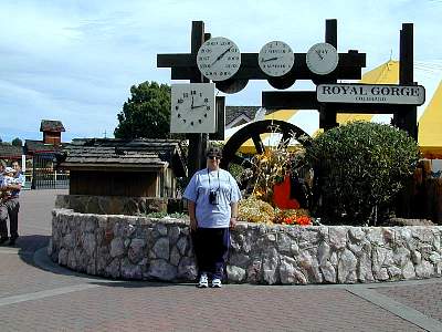 2000-0929-1043-12EM.jpg