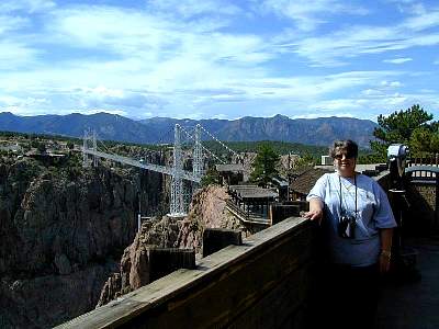 2000-0929-1053-35EM.jpg